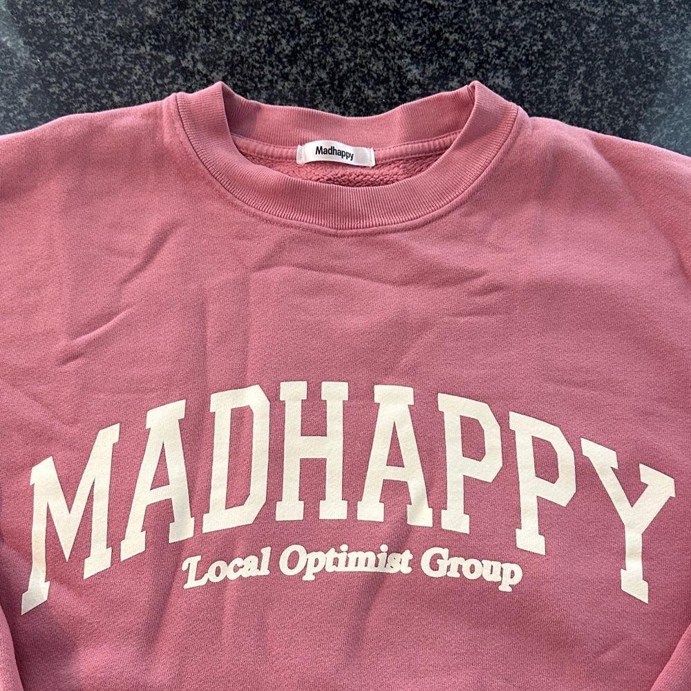 Madhappy Nantucket Red Pullover Sweatshirt size Medium